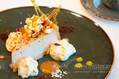 Чізкейк з кремом з іриски та карамельним попкорном Cafe de Vino undefined фото