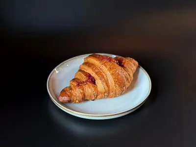 Круасан з вишнею Не про ХЛіБ undefined фото