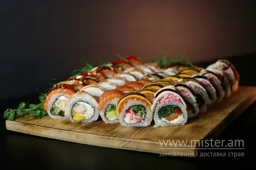 Суші-сет "Святковий" - "Guava Sushi" в Чернігові фото