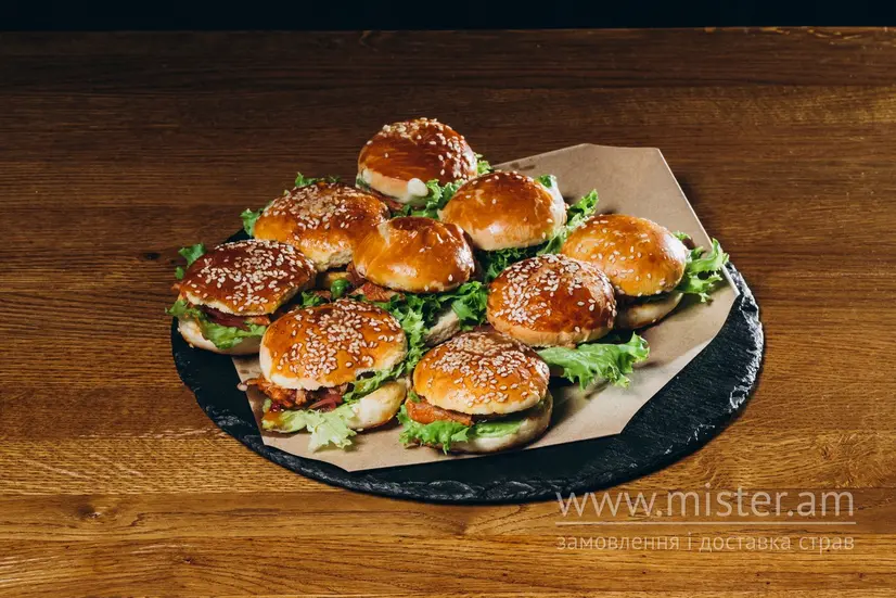 Pig Squeal Burger - "Contrabanda Bar" в Чернівцях фото