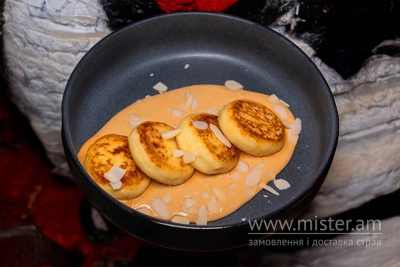 Бөтен секс порно көру Фотодағы үйдегі нудистер