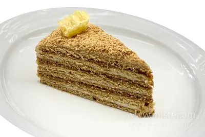Торт "Медовик" (за 100 г) Курінь Ресторація undefined фото