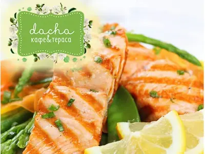 Смажений лосось з овочами Dacha undefined фото