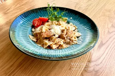 Паста з куркою та грибами Drova undefined фото