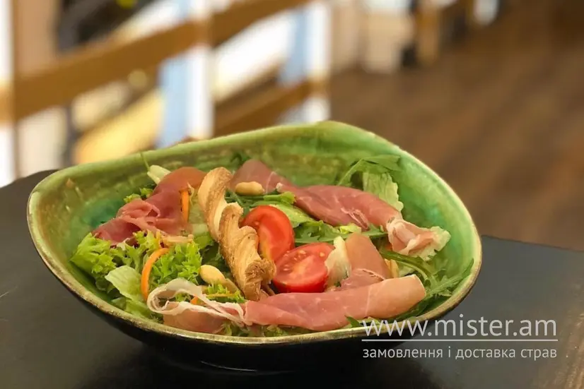 Салат із прошуто та карамелізованими горіхами - "Franko beef&burger" в Дрогобичі фото 