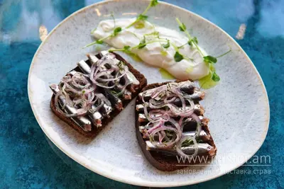 Тюлька-тост з ніжним лабне Fish Bar undefined фото