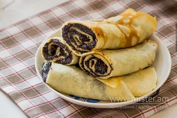  Млинець з маком  - "Жовтий човен" в Луцьку фото 