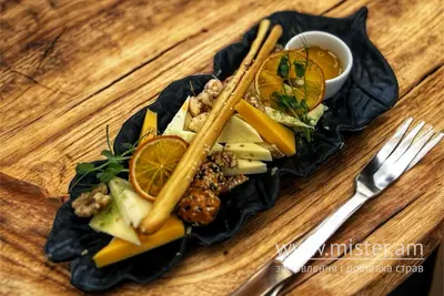 Асорті фермерських сирів Trattoria undefined фото