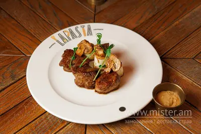 Медальйони з телятини LAPASTA undefined фото