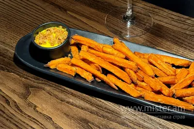 Батат фрі з кранчем під соусом Cheesy Bla Bla Bar undefined фото