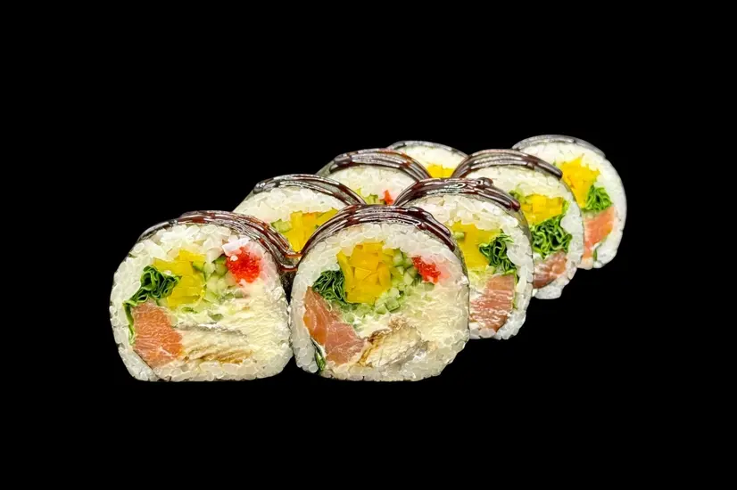 Футомакі з копченим лососем та вугрем - "Eclipse Sushi" в Софіївській Борщагівці фото