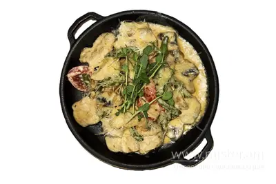 Пательня з куркою під вершковим соусом Frumento undefined фото