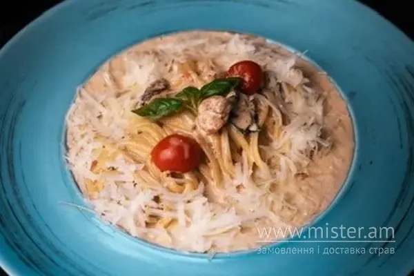 Паста з морепродуктами та вершковим соусом - "Фабрика кави" в Черкасах фото 