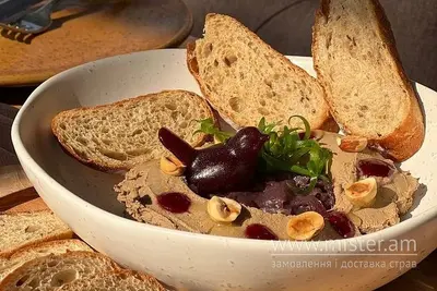 Ніжний курячий паштет з ягідним чатні Forest undefined фото