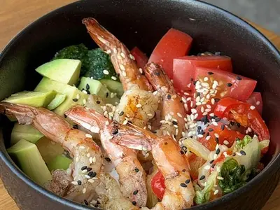 Боул з креветкою та авокадо GoodFood undefined фото