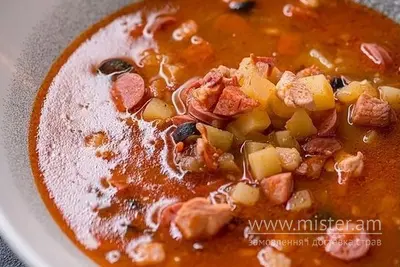 Фірмова солянка з чотирьох видів м`яса зі сметаною The Truffle undefined фото