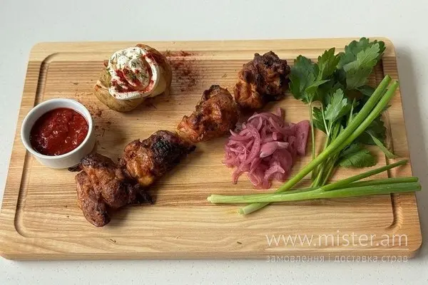 Шашлик з курячого стегна - "The Truffle" в Черкасах фото 