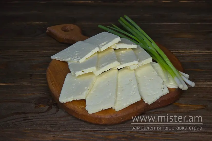 Будз - м`яка бринза - "Корчма у Вакули" в Чернівцях фото