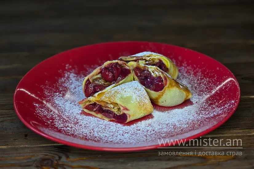 Млинці з вишнями - "Корчма у Вакули" в Чернівцях фото
