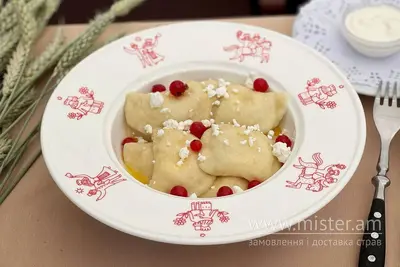 Вареники з домашнього сиру Варенична Балувана Галя undefined фото