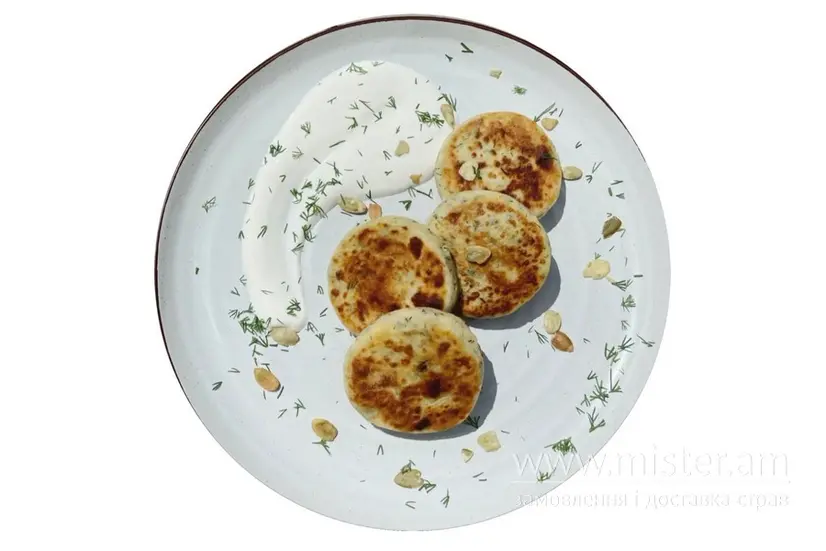 Сирники солені з соусом Блю чіз - "Ciabatta" в Чернівцях фото