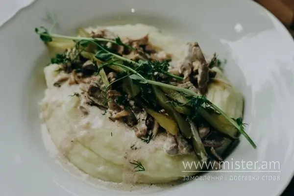 Beef Stroganoff з картоплею - "Buffet" в Рівному фото