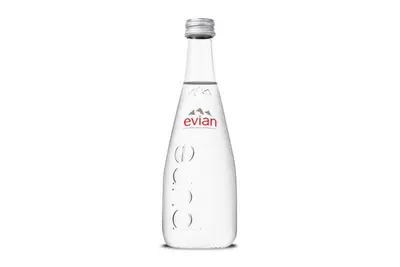 Evian негазована (скло) Yoki restaurant undefined фото