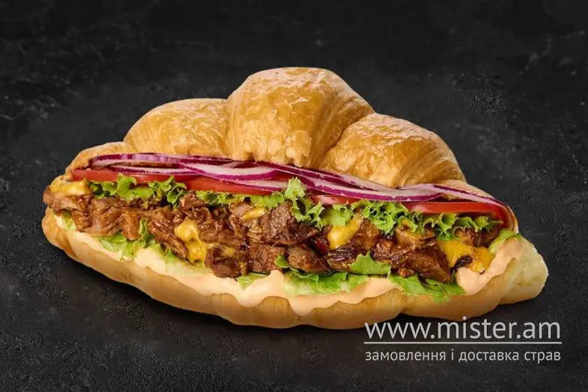 Круасан BBQ pork&cheese - "Lviv croissants" в Стрию фото 