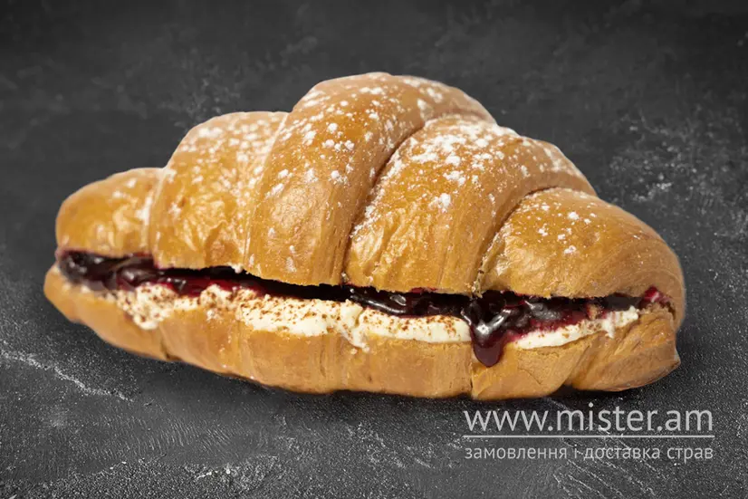 Круасан П'яна вишня - "Lviv croissant" в Шептицькому фото 