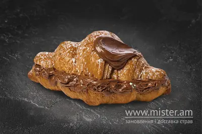 Круасан з шоколадно-горіховою пастою Lviv croissant undefined фото