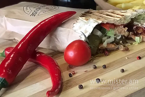 Кебаб гострий L з м'ясом та соусом на вибір - "Kebab House" в Шептицькому фото