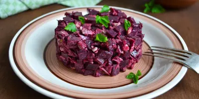 Салат з буряком та куркою GoodFood undefined фото