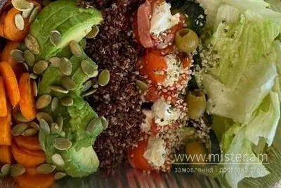 Боул з лососем та кіноа Healthy Food undefined фото