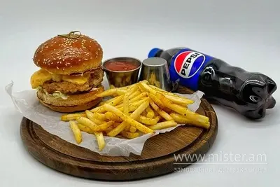 Комбо бургер Chicken Pineapple Valber Pub undefined фото