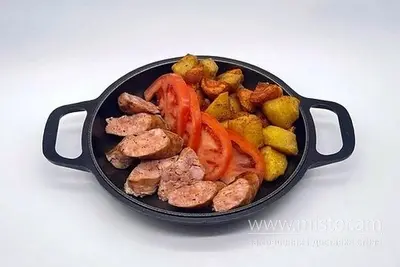 Запечена ковбаска з картоплею Valber Pub undefined фото