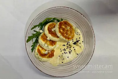 Солоні сирники з вершково-сирним соусом Crispy Place undefined фото