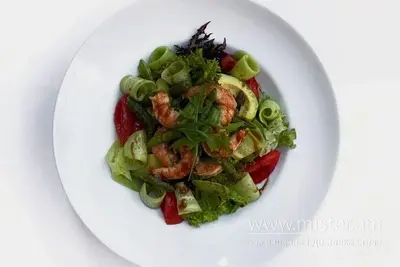 Салат з креветками та устричним соусом Show Basilic undefined фото
