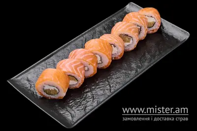 Філадельфія Класік з Лососем та Тамаго	 SUSHI ZOOM undefined фото
