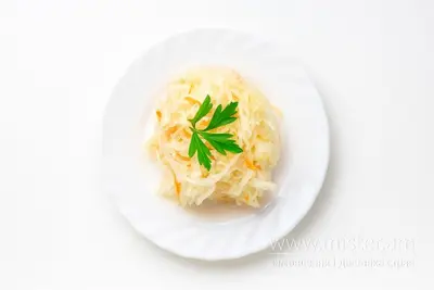 Салат з квашеної капусти Хочу Їсти undefined фото