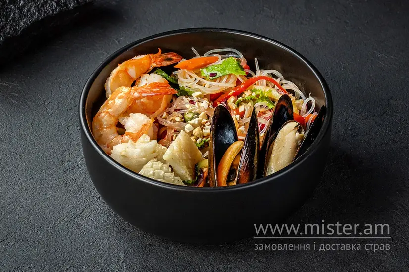 Салат з холодною рисовою локшиною та морепродуктами - "Sushi Master" в Сумах фото 