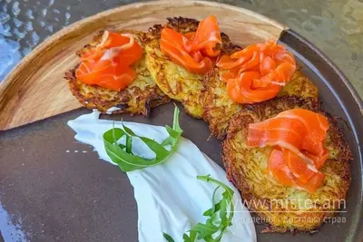 Деруни з лососем Am.bar undefined фото