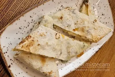 Лаваш з сиром запечений в печі на дровах Am.bar undefined фото