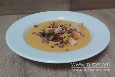 Суп - пюре гороховий з мисливськими ковбасками			 Бістро undefined фото
