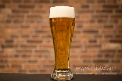 Пиво "Микулин Медове" 6,5% св.ф. 1 л Solod undefined фото