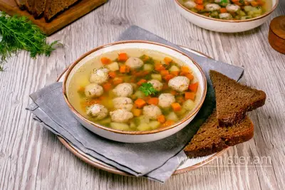 Суп з фрикадельками індичими н/ф Multi Cook undefined фото