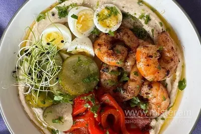 Хумус з яйцем та додатками Саме Тут undefined фото