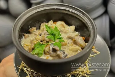 Деруни з лісовими грибами Bread & Salt undefined фото