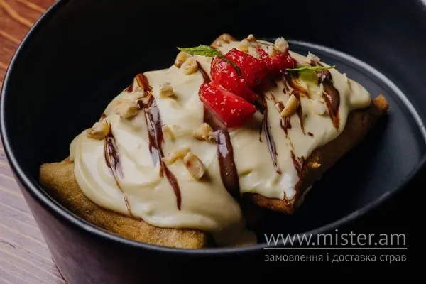 Дубайський млинець з фісташкою - "Кучері" в Чернівцях фото