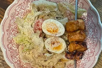 Салат "Цезар" з курячим кебабом Джорджина undefined фото