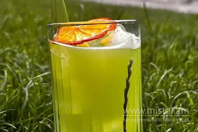 Jungle Juice Чотири Чебуреки & Rebrobar undefined фото